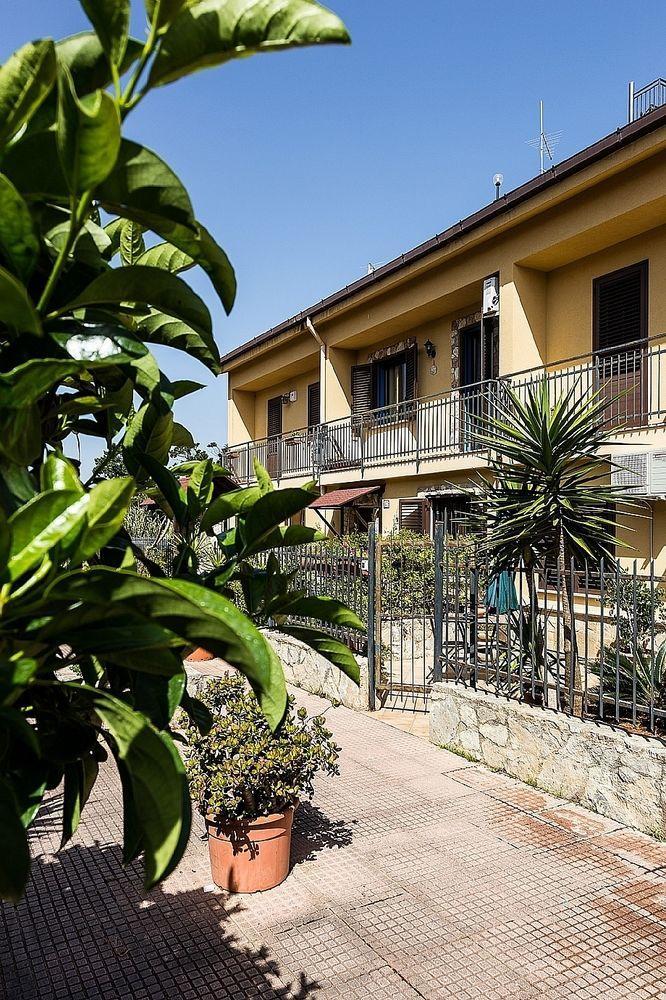 Bed And Breakfast Marina d'Aspra Bagheria Exterior foto