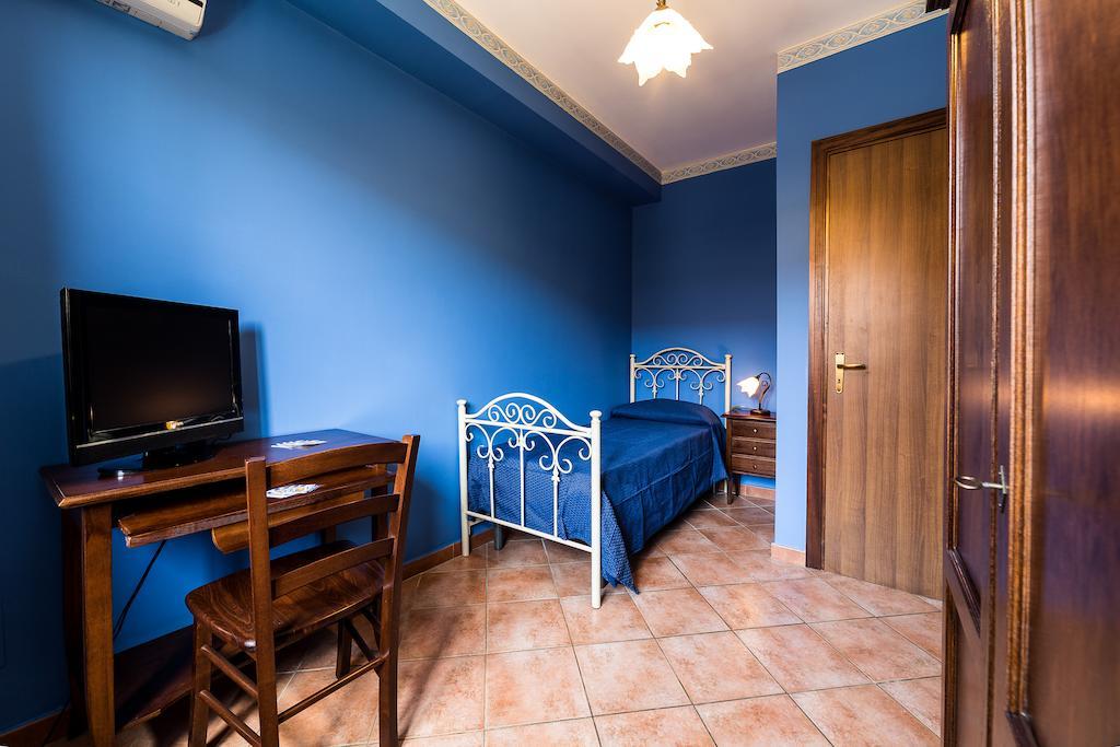 Bed And Breakfast Marina d'Aspra Bagheria Zimmer foto